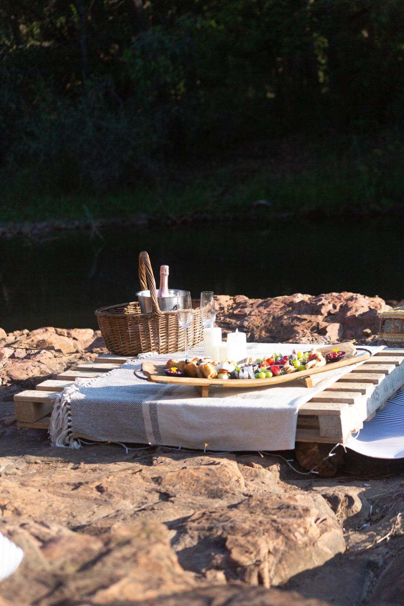 Mologa River Lodge Rust de Winter Zewnętrze zdjęcie